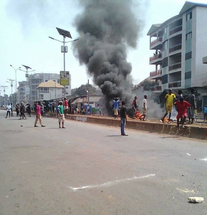 Manif du jeudi à Conakry le FNDC parle de 3 morts et de plusieurs